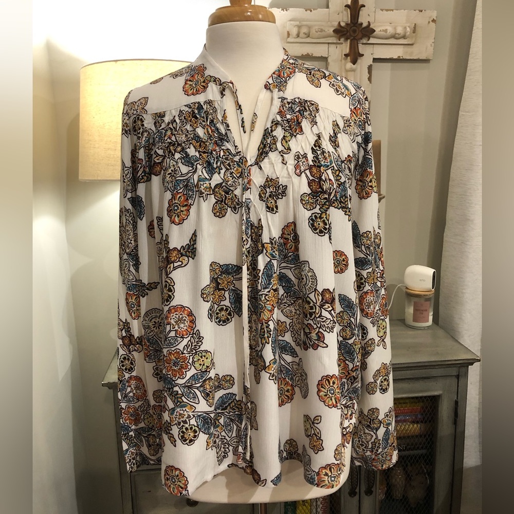 Top by Blu Pepper. Size Small.  Very Boho.